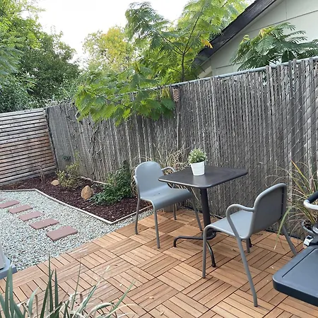 Newly Renovated, Modern And Cosy One Bedroom Condo With Full Kitchen And Lounge Redding Esterno foto