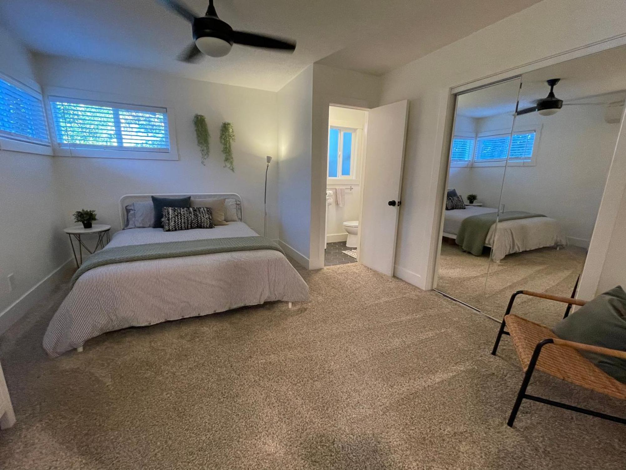 Apartment Newly Renovated, Modern And Cosy One Bedroom With Full Kitchen And Lounge